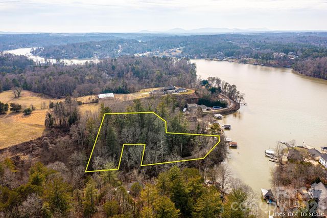 3431 6th Street Drive NW, Hickory, NC 28601