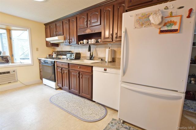 144 Division Avenue, West Sayville, NY 11796
