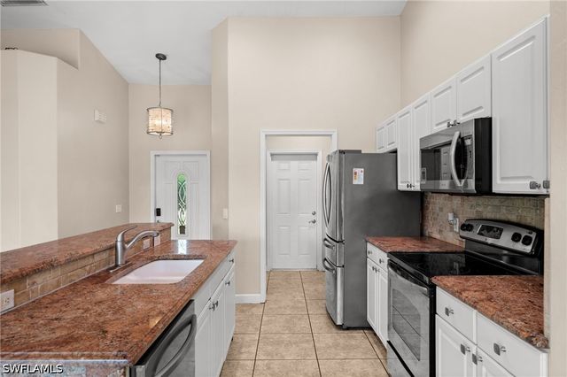 8346 Wren RD, Fort Myers, FL 33967