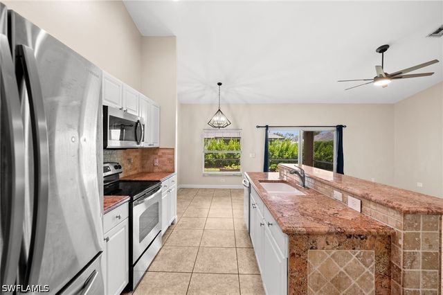 8346 Wren RD, Fort Myers, FL 33967