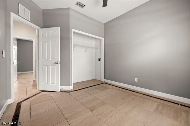 8346 Wren RD, Fort Myers, FL 33967