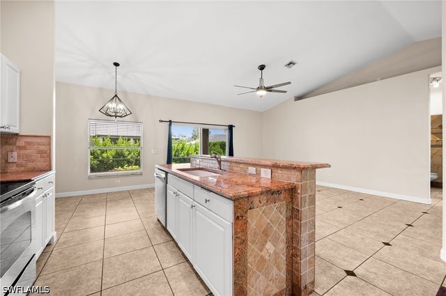 8346 Wren RD, Fort Myers, FL 33967