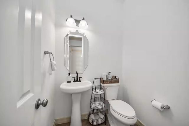 11631 Royal Oaks View, Houston, TX 77082