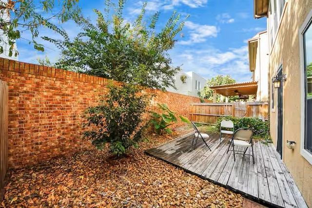 11631 Royal Oaks View, Houston, TX 77082