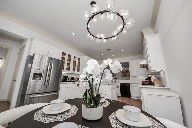 11631 Royal Oaks View, Houston, TX 77082