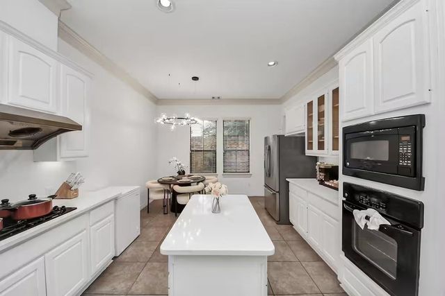11631 Royal Oaks View, Houston, TX 77082