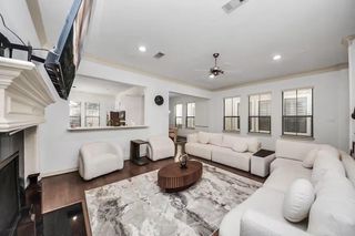 11631 Royal Oaks View, Houston, TX 77082