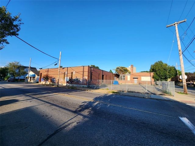 31 Delaine Street, Providence, RI 02909