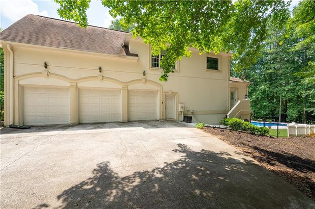 5200 Old Mountain Court NW, Powder Springs, GA 30127