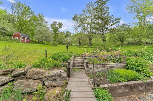 904 Moscow Road, Stowe, VT 05672