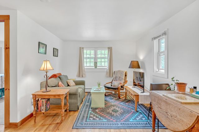 904 Moscow Road, Stowe, VT 05672