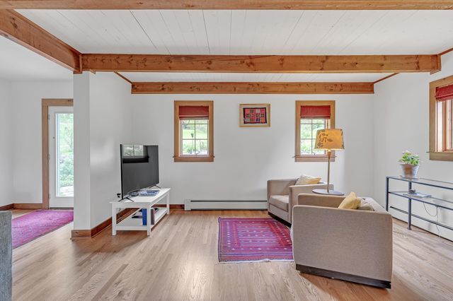 904 Moscow Road, Stowe, VT 05672