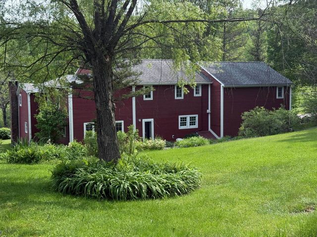 904 Moscow Road, Stowe, VT 05672