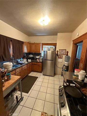 240 E Kingsley, Pomona, CA 91767