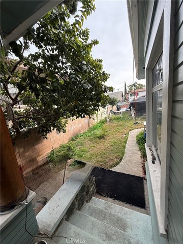 240 E Kingsley, Pomona, CA 91767