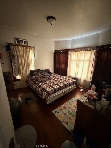 240 E Kingsley, Pomona, CA 91767