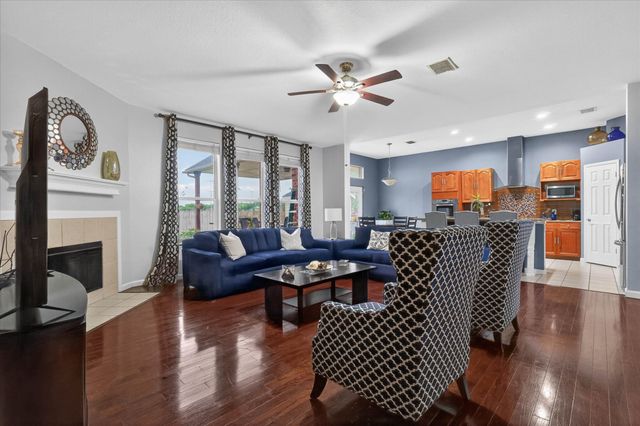 5107 Autumn Hill, Grand Prairie, TX 75052