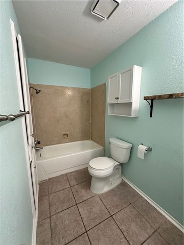 7122 Premont Dr E-103, Corpus Christi, TX 78414