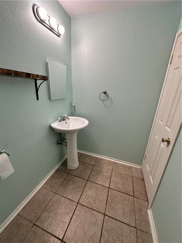 7122 Premont Dr E-103, Corpus Christi, TX 78414