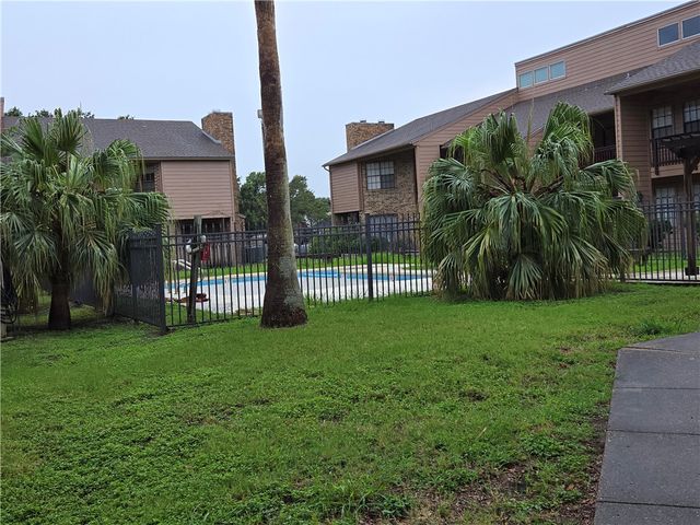 7122 Premont Dr E-103, Corpus Christi, TX 78414