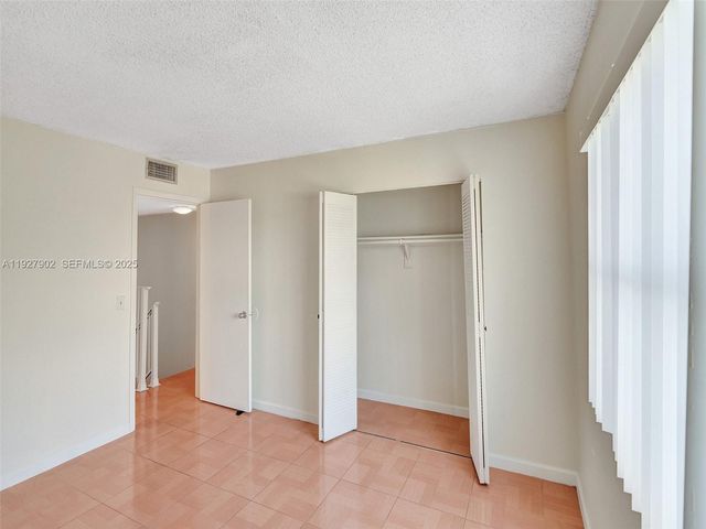 4600 SW 67th Ave 235, Miami, FL 33155