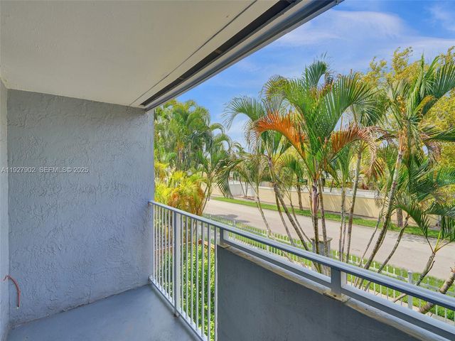 4600 SW 67th Ave 235, Miami, FL 33155