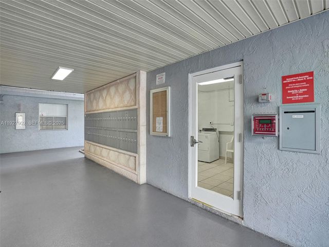 4600 SW 67th Ave 235, Miami, FL 33155