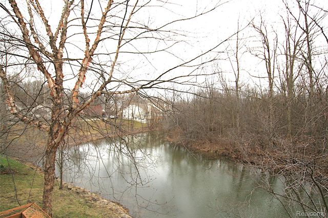 5942 Augusta Lane, Holly Township, MI 48439