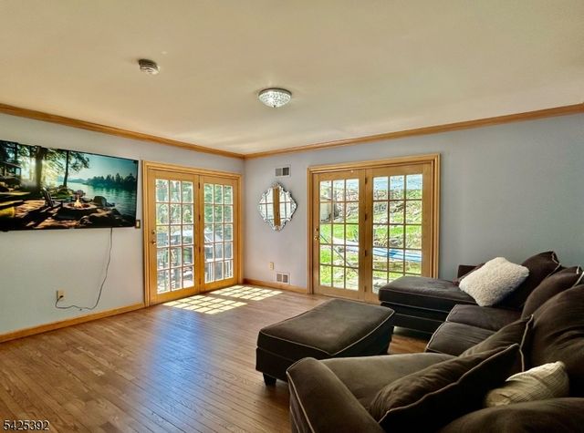157 W Glen Rd, Denville Twp., NJ 07834
