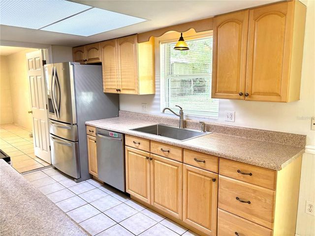 404 S BLUE LAKE AVENUE, Deland, FL 32724