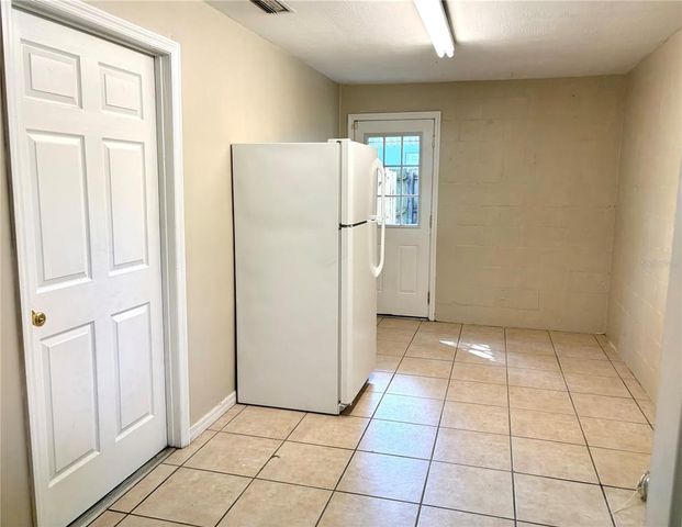 404 S BLUE LAKE AVENUE, Deland, FL 32724