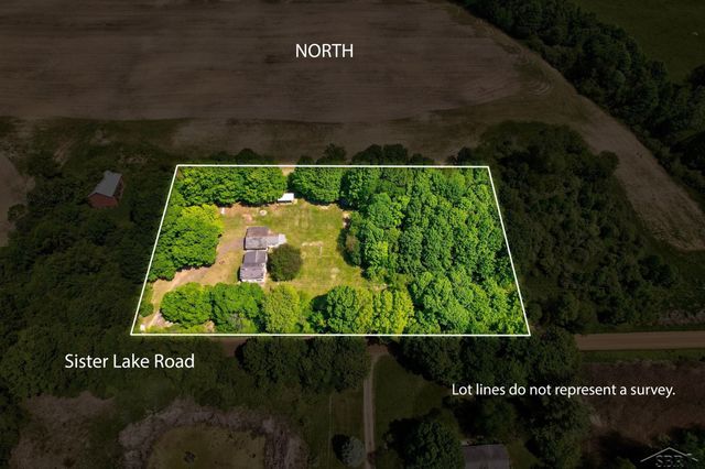 5400 Sister Lake Road, Columbiaville, MI 48421