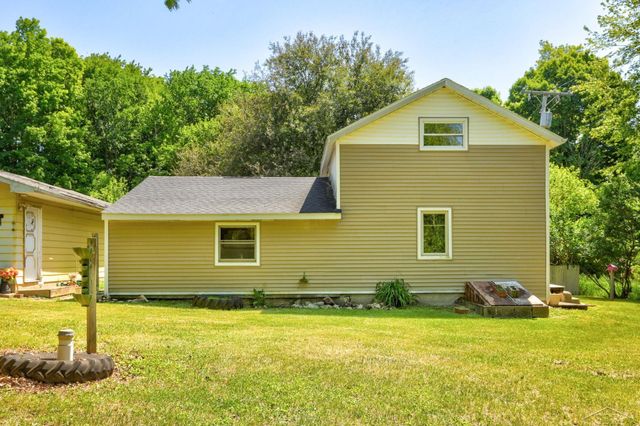 5400 Sister Lake Road, Columbiaville, MI 48421