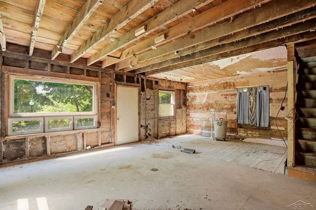 5400 Sister Lake Road, Columbiaville, MI 48421