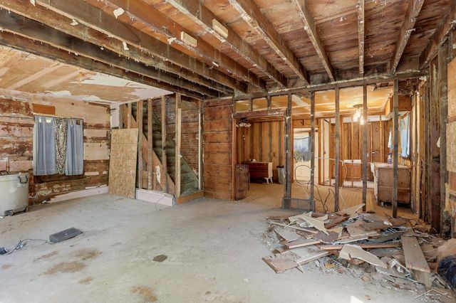 5400 Sister Lake Road, Columbiaville, MI 48421