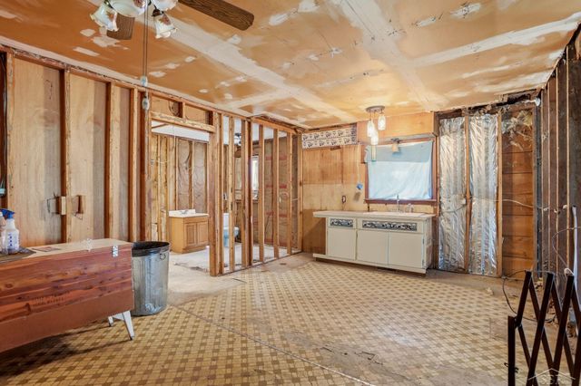 5400 Sister Lake Road, Columbiaville, MI 48421