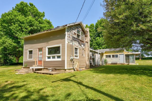 5400 Sister Lake Road, Columbiaville, MI 48421