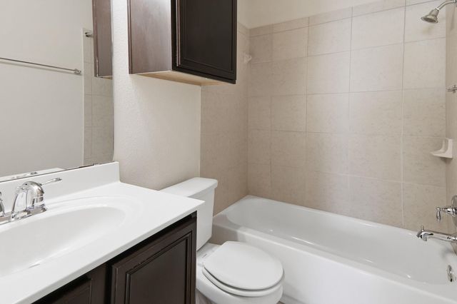 1512 Sugarberry LN, Austin, TX 78748