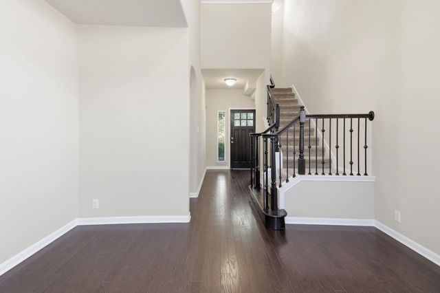 1512 Sugarberry LN, Austin, TX 78748