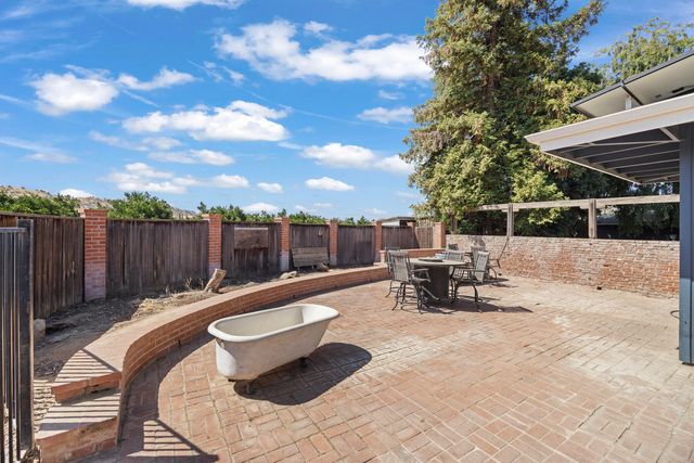 23405 328th Avenue, Woodlake, CA 93286