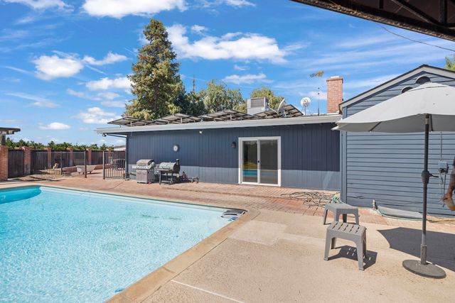 23405 328th Avenue, Woodlake, CA 93286