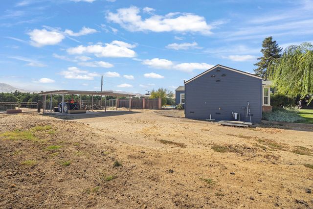 23405 328th Avenue, Woodlake, CA 93286