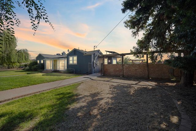 23405 328th Avenue, Woodlake, CA 93286