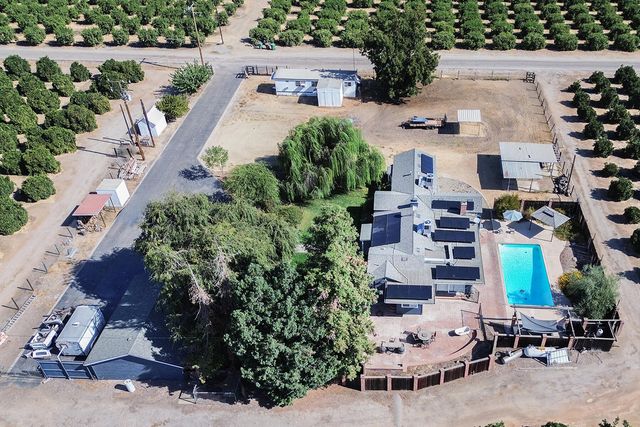 23405 328th Avenue, Woodlake, CA 93286