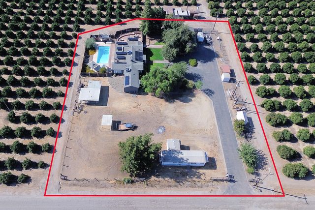 23405 328th Avenue, Woodlake, CA 93286