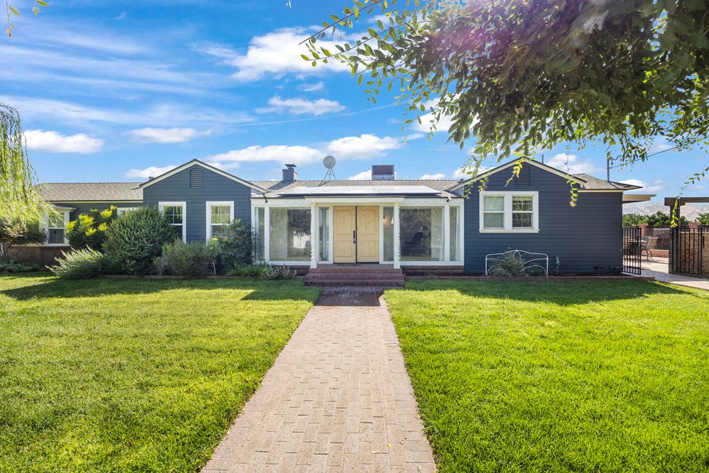 23405 328th Avenue, Woodlake, CA 93286