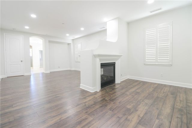 2850 N Stone Pine, Santa Ana, CA 92706