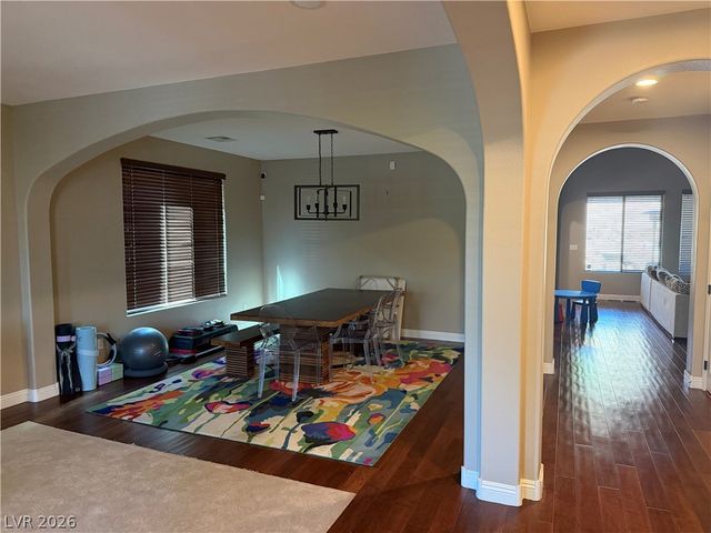 7037 Twin Forks Peak Street, Las Vegas, NV 89166
