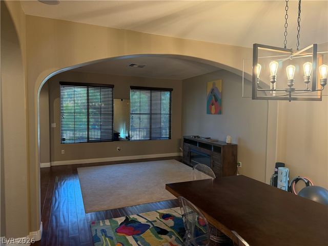 7037 Twin Forks Peak Street, Las Vegas, NV 89166