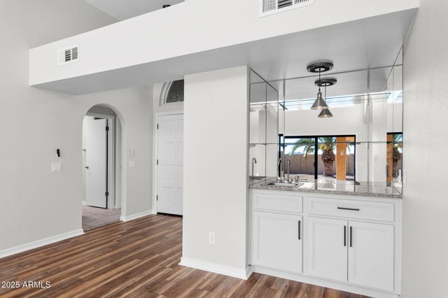 10625 E NAVAJO Place, Sun Lakes, AZ 85248